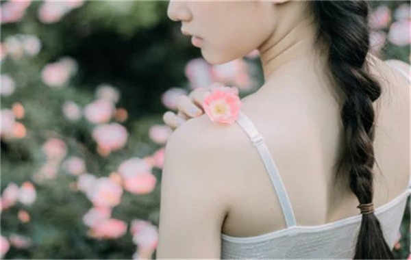 王场镇香港胎儿多大能鉴定性别(香港抽血验男女预约)